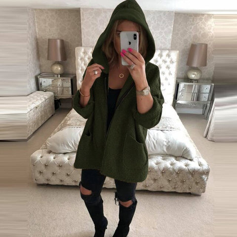 Women Hoodie Jackets 2019 Long-sleeved Autumn Winter Warm Plush Long Coats Pocket Loose Zipper Ladies Coats Big Size Streetwear