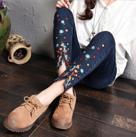 2019new Stretch Embroidered Jeans For Women Elastic Flower Jeans Female Pencil Denim Pants Little flower Pattern Pantalon Femme