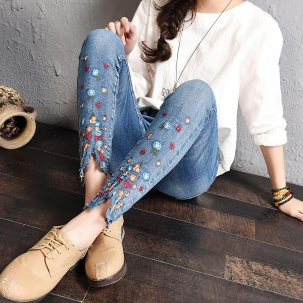 2019new Stretch Embroidered Jeans For Women Elastic Flower Jeans Female Pencil Denim Pants Little flower Pattern Pantalon Femme